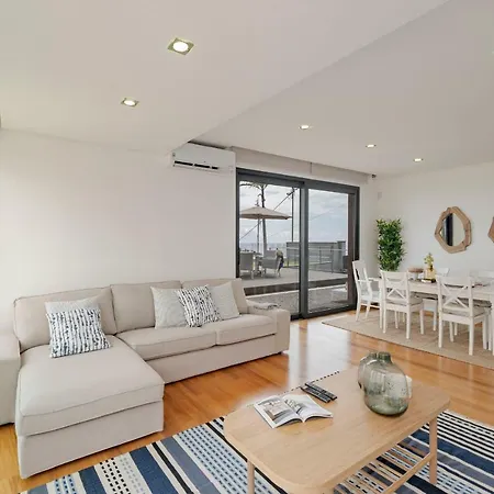 Papagaio By An Island فيلة