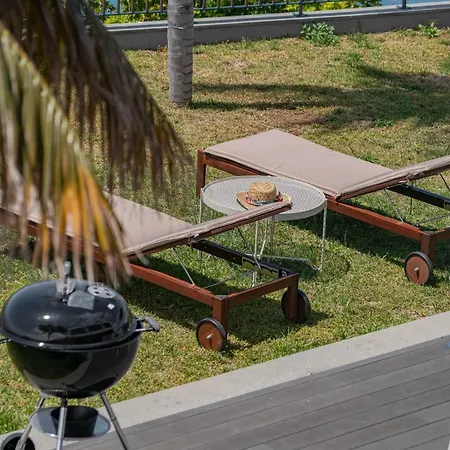 Papagaio By An Island Villa Funchal (Madeira)