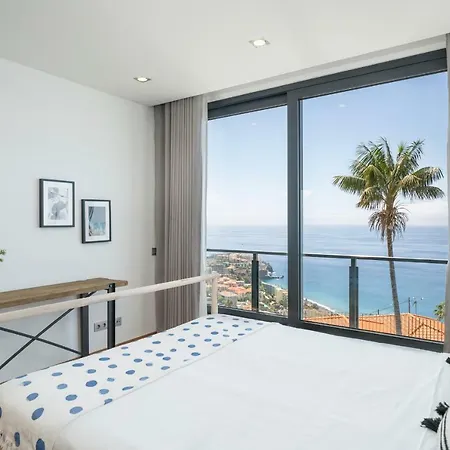 Papagaio By An Island