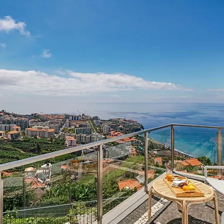 Villa Papagaio By An Island