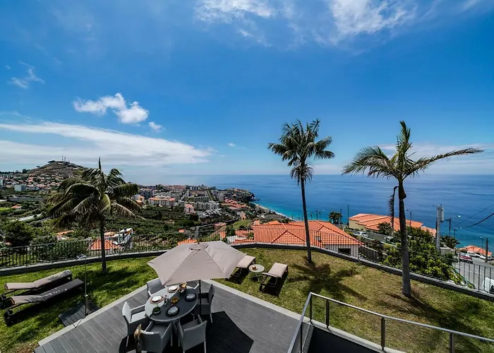 Villa Papagaio By An Island Funchal (Madeira)