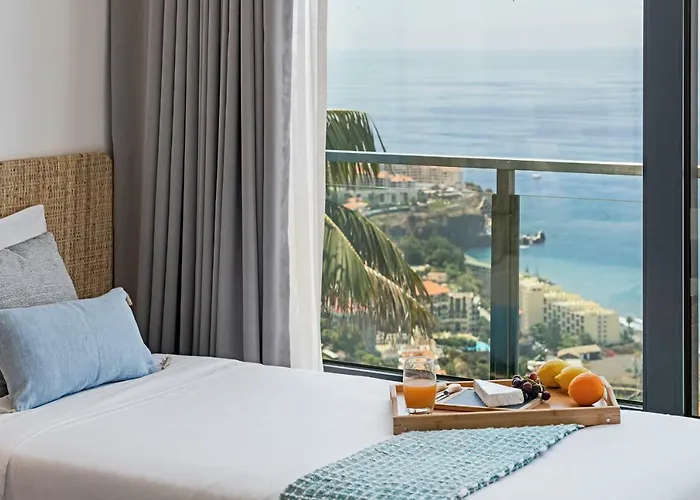 Villa Papagaio By An Island Funchal (Madeira)